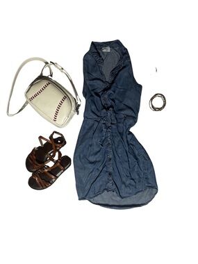 Sienna Sky Light Denim Blue Chambray Top